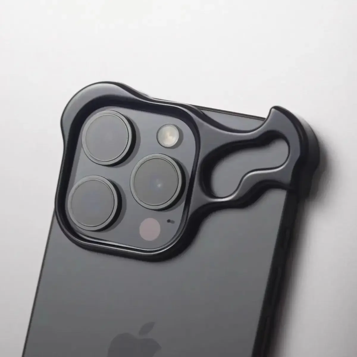 Luxury-Irregular-Aluminum-Alloy-Bumper-Phone-Case-IPhone-13-14-15-Pro-Max-with-Lens-Film-2.webp